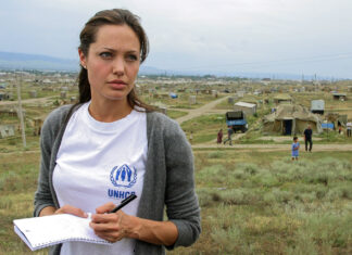 JOLIE’DEN İNSANLIK ÇAĞRISI