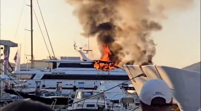 St Tropez’de Lüks Yatta Yangın Paniği