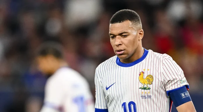 Mbappe binlerce euroluk prim dağıttı: Polislere soruşturma açıldı