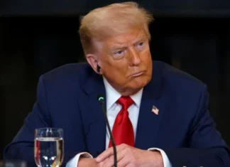 Trump’tan Kanada’ya Tehdit: “1 Ağustos’tan itibaren %35 gümrük vergisi uygulayacağım”