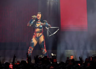 Katy Perry Büyüledi