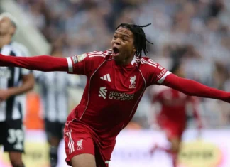 16 yaşındaki çocuk 90+10’da attı. Tribünler yıkıldı