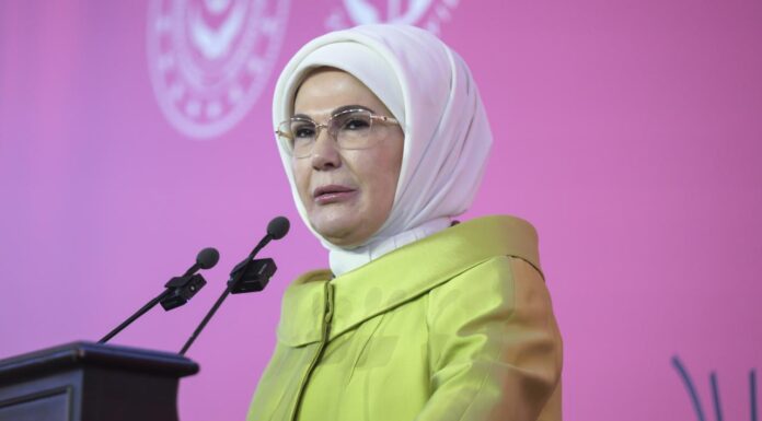 Emine Erdoğan’dan pina midyeleri ve deniz çayırları projesine ilişkin paylaşım