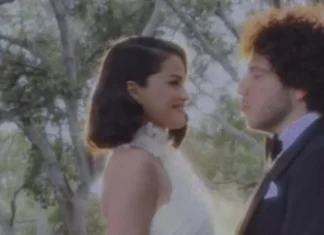 ABD’li pop yıldızı Selena Gomez, müzik prodüktörü Benny Blanco ile evlendi