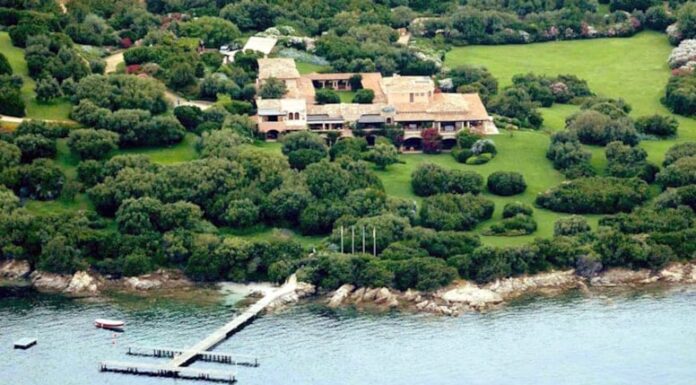 7 yüzme havuzu, 126 odası var. Ünlü villa dudak uçuklatan rakamla satışa çıktı