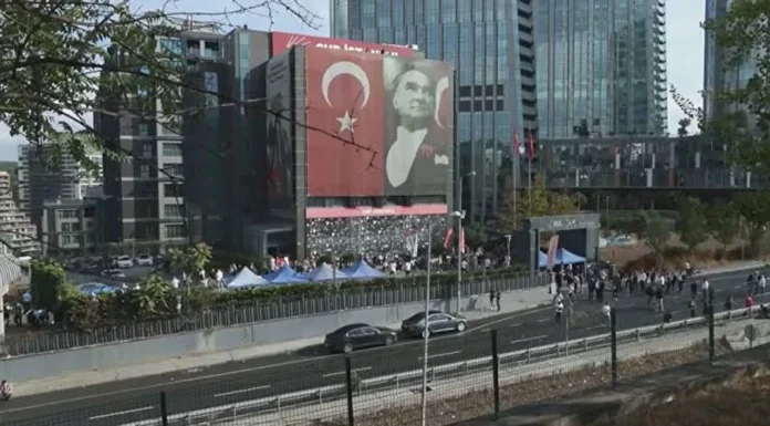 CHP, İstanbul İl Başkanlığı’nı kapattı