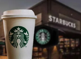 Starbucks küçülüyor. Dükkan kapatıp çalışanlarını işten çıkaracak