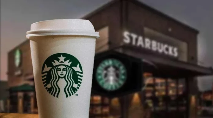 Starbucks küçülüyor. Dükkan kapatıp çalışanlarını işten çıkaracak