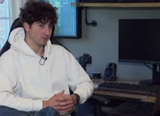 7 yaşında kod yazdı, 18’inde milyoner oldu