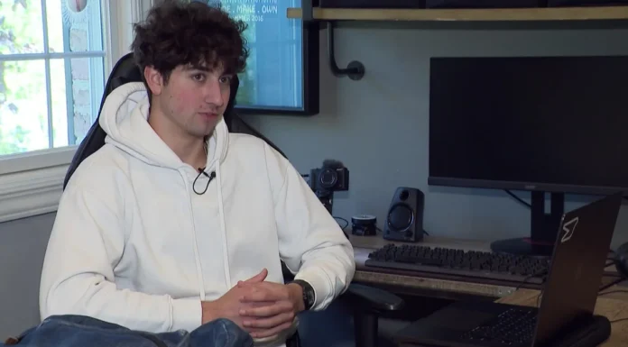 7 yaşında kod yazdı, 18’inde milyoner oldu