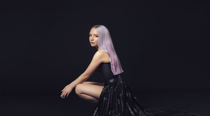 Ece Seçkin dört yıldır süren tehditleri ‘İmdat’ diyerek duyurdu