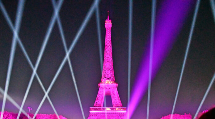 Paris’te pembe ekim