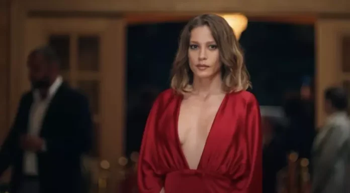 Serenay Sarıkaya’nın İngilizcesi gündem oldu! Verdiği röportajda favori şarkısını da açıkladı