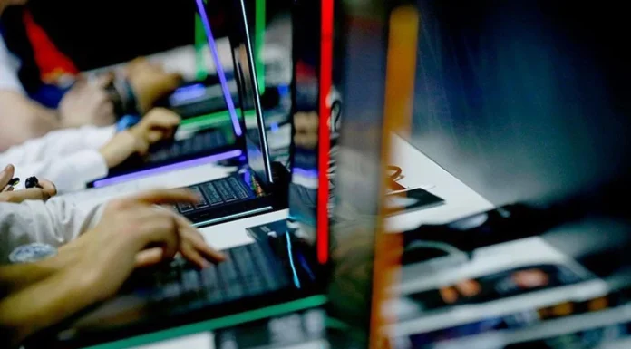 Bilgisayar Pazarı Yüzde 10 Küçüldü