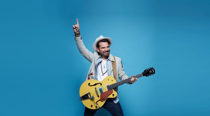 Kenan Doğulu’dan global adım