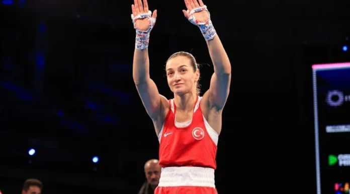 Buse Naz Çakıroğlu zirveye çıktı