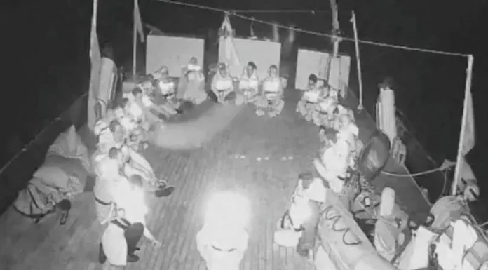 İsrail Gazze’ye gitmeye çalışan Sumud Filosu’na müdahale etti, onlarca aktivist gözaltında