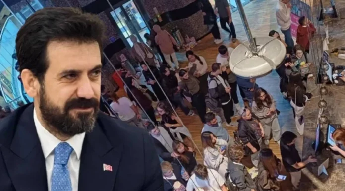 Sinema salonları doldu taştı