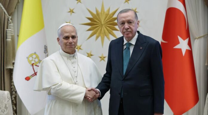 Papa 14. Leo ziyaretinin ilk gününü tamamladı