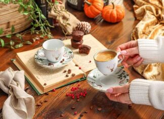 Günde 4 fincan kahve yaşı gençleştiriyor