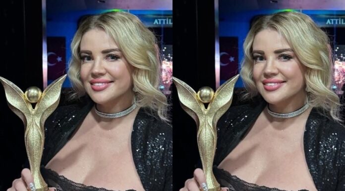 Esra Sönmezer 15. Mood Ödülleri’nde konuştu