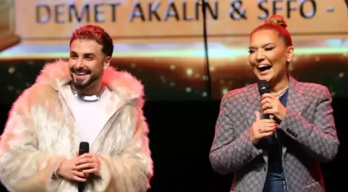 Sefo kürklü stiliyle ödül törenine damga vurdu