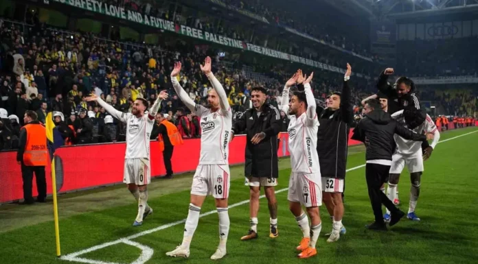 Beşiktaş dev derbide Fenerbahçe’yi devirdi