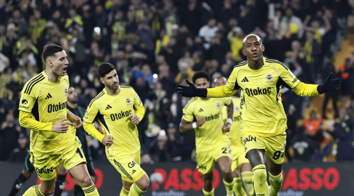 Fenerbahçe, Süper Lig’de Konyaspor’u 4-0 mağlup etti