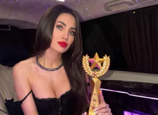 Genç model Su Akkuyu’ya prestijli ödül