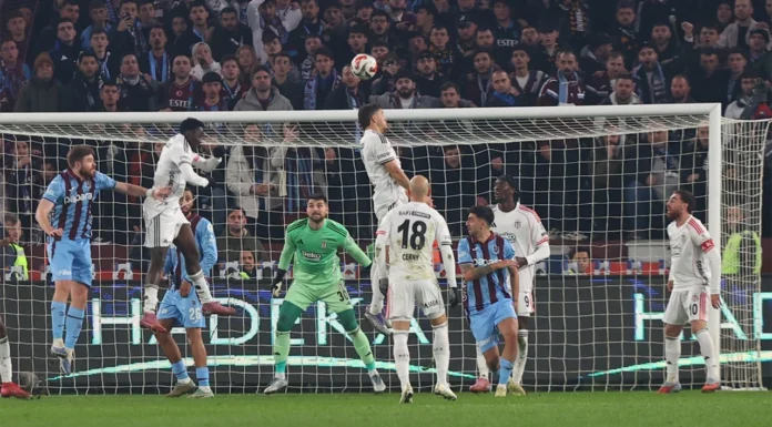 Trabzonspor-Beşiktaş derbisinde gol yağmuru