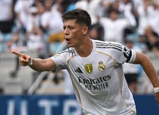 Derbiyi kazanan Real Madrid finalde Barcelona’nın rakibi oldu