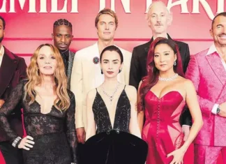 Emily in Paris’e altıncı sezon onayı verildi