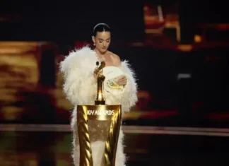 Riyad’da Joy Awards 2026’nın açılışını Katy Perry yaptı