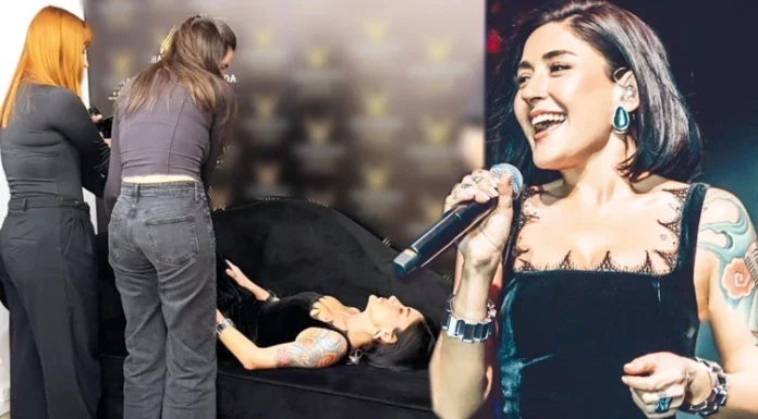 Melek Mosso hayranlarını endişelendirdi! Sahnede fenalaştı