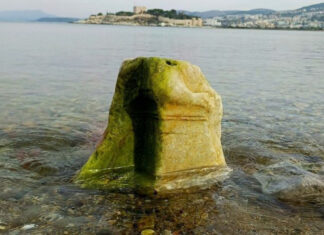 Denizin içinden Roma dönemine ait tarihi eser çıktı