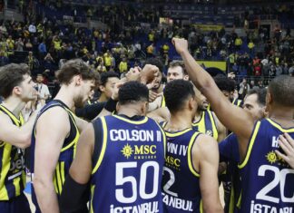 Fenerbahçe bir gecede 4 galibiyet elde etti
