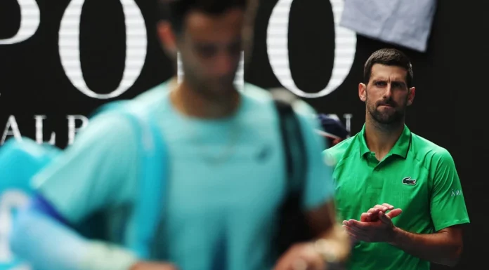 Novak Djokovic, Avustralya Açık’ta yarı final bileti aldı