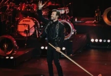 Ünlü şarkıcı Yalın konser tarihlerini duyurdu