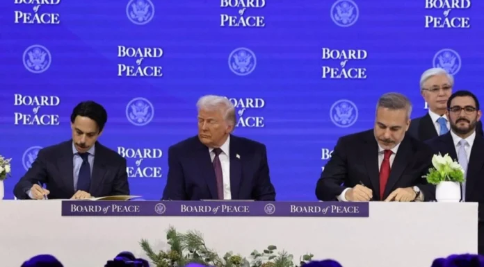 Dışişleri Bakanı Hakan Fidan, Gazze Barış Kurulu belgesini imzaladı