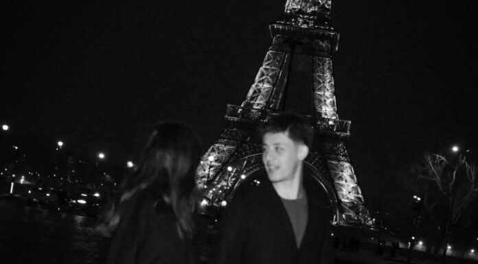 Paris’te aşk