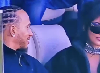 Kalbinin kapılarını yıllar sonra açtı: Aşkın ilk fotoğrafı