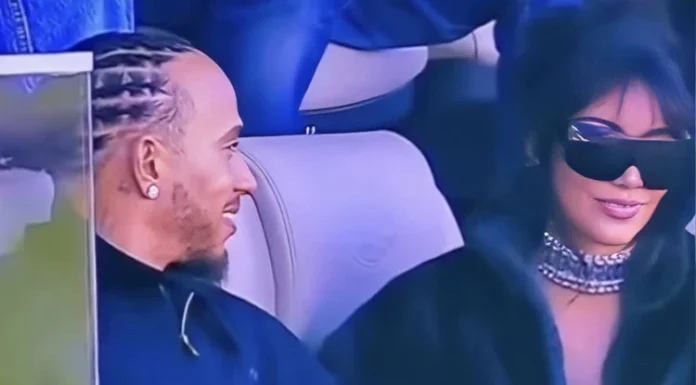 Kalbinin kapılarını yıllar sonra açtı: Aşkın ilk fotoğrafı