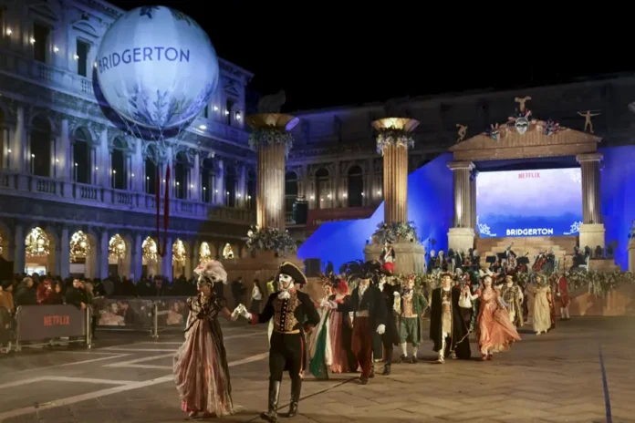 AA-20260131-40423282-40423275-VENEDIK_KARNAVALI_MASKELI_KOSTUM_BALOSU-114429