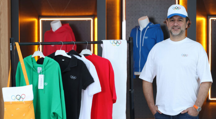 Çağlayan Çetin, yerli üretim Olimpiyat Koleksiyonu’nu dünyaya taşıdı