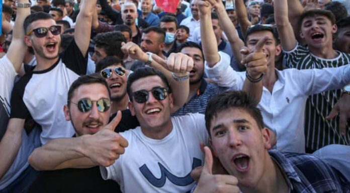 Z kuşağı erkekler cinsiyet rolleri konusunda eski nesillere göre daha gelenekçi