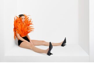 ‘O bir aktris, şair, yapımcı’