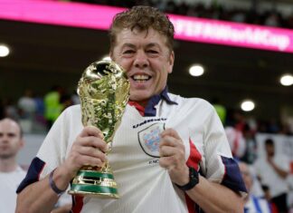 Dünya Kupası aşkı için evini satışa çıkardı