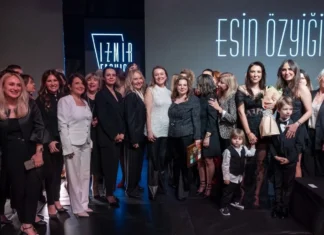 İzmir’de moda şov