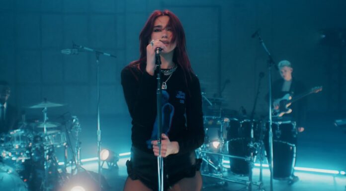 Dua Lipa’dan başarı istikrarı