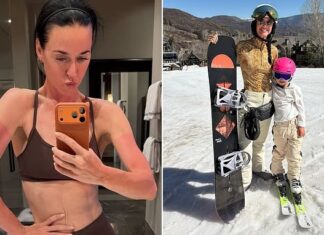 Anne-kız kayak tatilinde